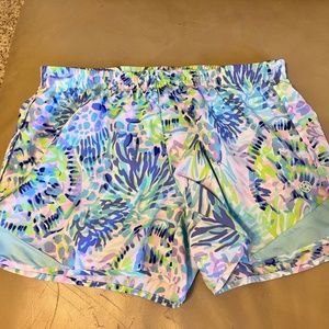 Lilly Pulitzer Ocean Trail Shorts Shell of a Party